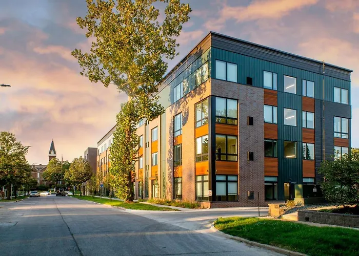 Sleepover Studio Apartments Des Moines