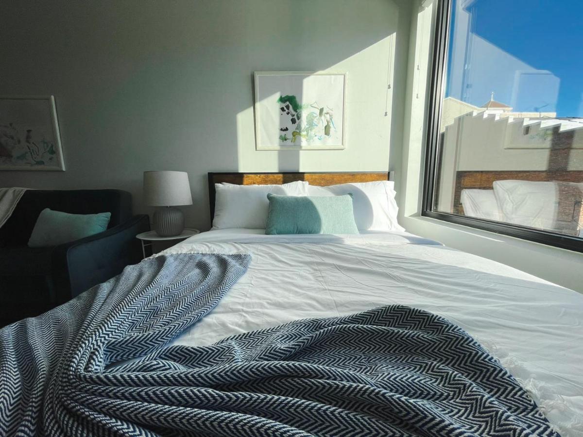 Sleepover Apartment